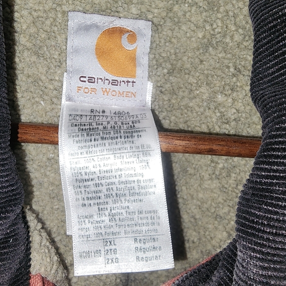 Carhartt Jacket With Sherpa Lining - Picture 2 of 13